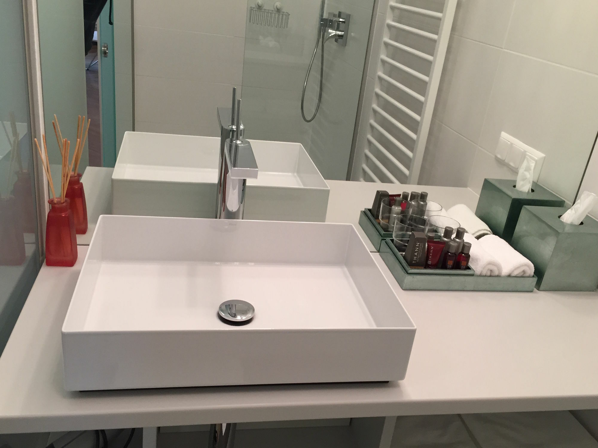 Pink Grapefruit City Condo فيينا المظهر الخارجي الصورة